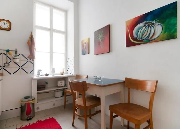 Grand, 2br Apartment Vienna
